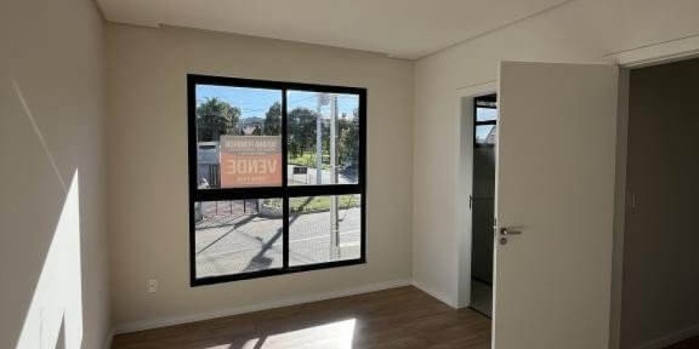 Imoveis em sao bento do sul. Sobrado geminado com 2 suítes. Possui ótima localização, esturtura moderna.