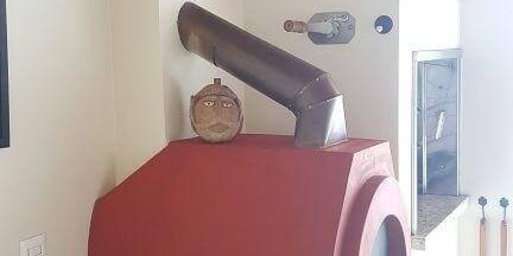 Imoveis em sao bento do sul. Imóvel 1 suíte mais 2 quartos e com 2 banheiros. Possui ótima localização no bairro centro