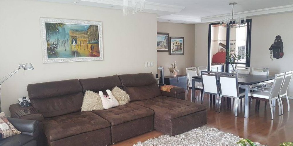 Imoveis em sao bento do sul. Imóvel 1 suíte mais 2 quartos e com 2 banheiros. Possui ótima localização no bairro centro