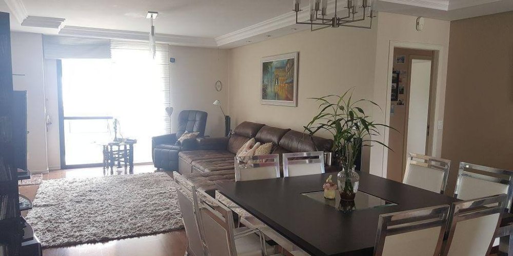 Imoveis em sao bento do sul. Imóvel 1 suíte mais 2 quartos e com 2 banheiros. Possui ótima localização no bairro centro