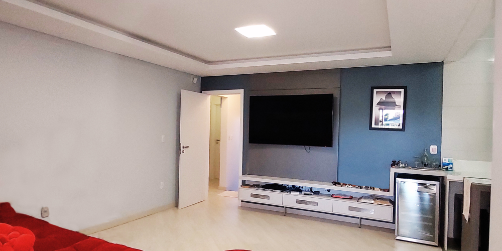 Imoveis em sao bento do sul. Imóvel com 3 quartos e com 5 banheiros. Possui um amplo terreno junto com conforto e segurança